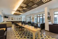 Demen Renli Boutique Inn (Dayi Anren Old Town)