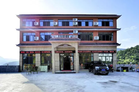 Chongqing Famous Scenic Station Отели рядом с достопримечательностью «Banliao Lake»