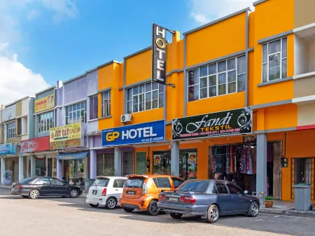 Golden Pearl Hotel Near Universiti Tun Hussein Onn Malaysia Uthm