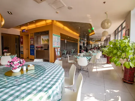 Jinjiang Inn (Baoding Junxiao Square) Отели рядом с достопримечательностью «Hebei Software Institute (East Campus)»