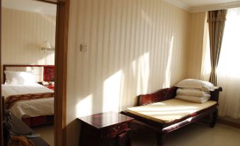 Donghua Hotel Beijing (Tian'anmen Wangfujing Branch)