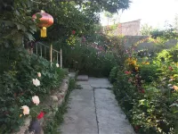 Nalati Four Seasons Spring B&B - Hot Tub