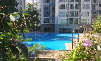 深圳洪爺莉莉公寓 - Housity