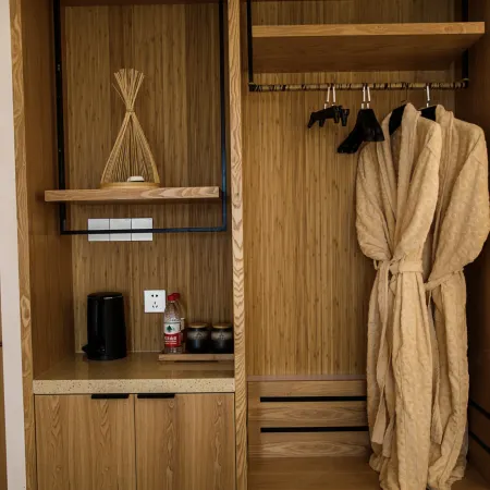 Qingxin · Rushi Inn