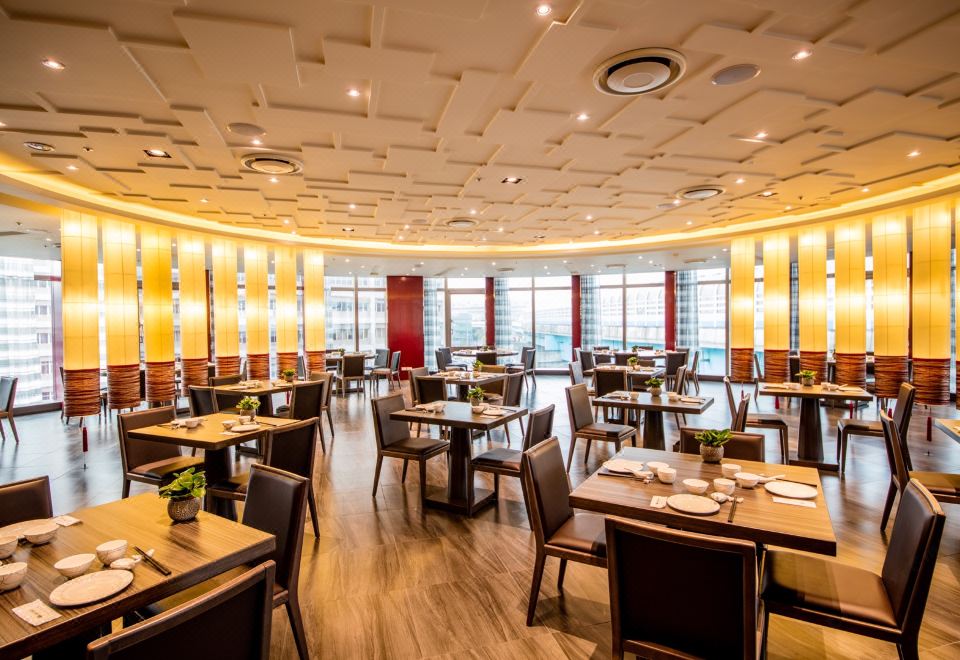 플론 호텔 타오위안 에어포트 엑세스 MRT A8