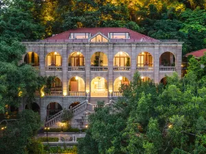 Linghai Hotel (Sunlight Rock Gangzaihou Beach Branch)