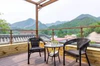 Hidden Mountain Stream · Scenic Luxury Vacation Apartment (Badaling Great Wall)
