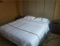 Zijincheng Tangquan Hotel