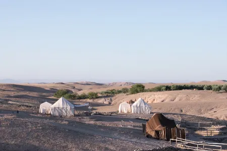 Inara Camp Отели рядом с достопримечательностью «Lets Go 2 Morocco»