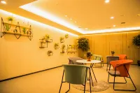 Haihong International Fengjing Hotel Hotel di Minhe