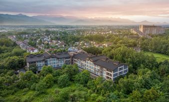 the Qingyuan Hotel Qingcheng