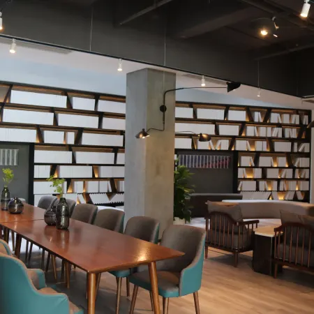 e home hotel Отели рядом с достопримечательностью «Площадь Звездного Флота»