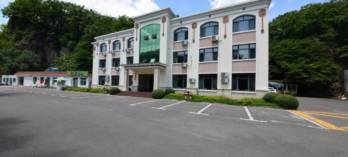 Fengye Villa Hotels in Benxi County