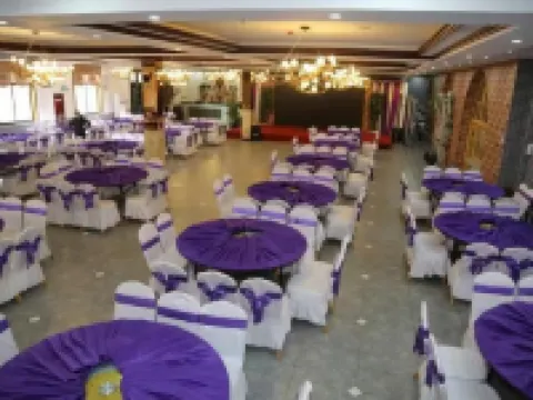 Huang Long  Yao Dong Bin Guan Hotels in Huanglong