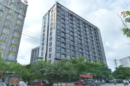 Yeste Hotel (Qinzhougang) Отели рядом с достопримечательностью «Seventy-two Waterways»