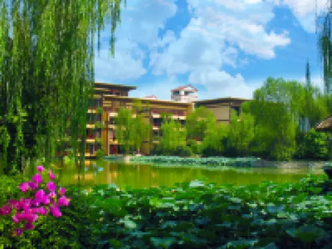 Tianci Hot Spring Resort Hotels near Yidu Flower Sea
