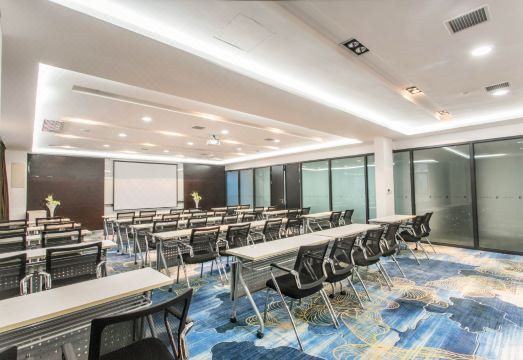 2. H 호텔(창수 ..