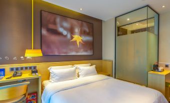 IU Hotel (Shijiazhuang North Youyi Street )