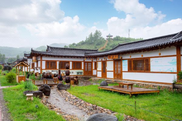 和龙金达莱朝鲜人家民俗村