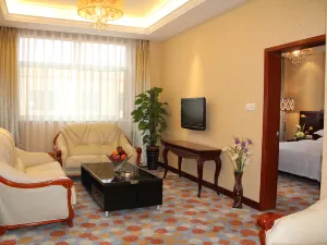 Kaiyuan Hot Spring Resort