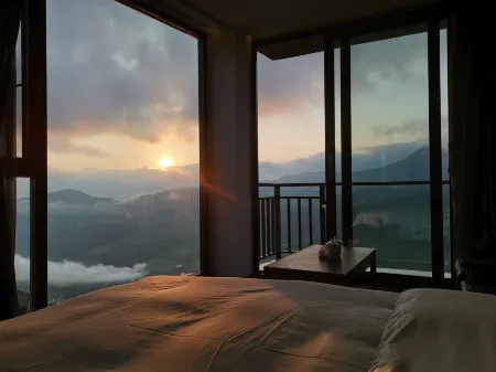 Yunshang Tianshang Jianyue Hostel Отели рядом с достопримечательностью «Pu Gao Lao Zhai»