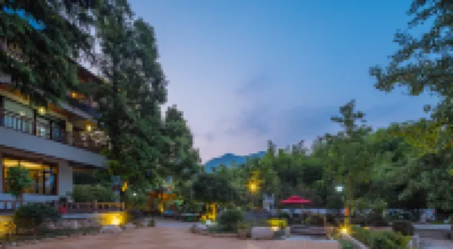 Yuhua Shansu New Chinese Garden Holiday Meishu Hotel berhampiran Chang Shuo's Native Place