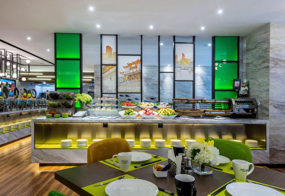 Hampton by Hilton Xiamen 호텔의 쾌적한 피트니스 센터