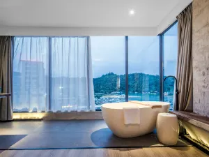 Huixiang Xunmei Wanlvhu Hostel
