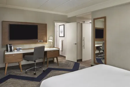 Four Points by Sheraton Windsor Downtown