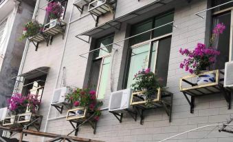 Jiangbin Apartment Hotel