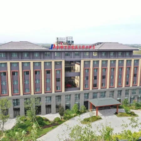 Jinpeng Baisid Huamu Holiday Hotel