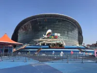 Haihua Island Hotel (Tianjin Binhai High-speed Railway Station)
