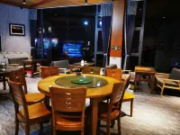 Xiaoluo Ha'ni Titian Sheying Zhijia Hostel