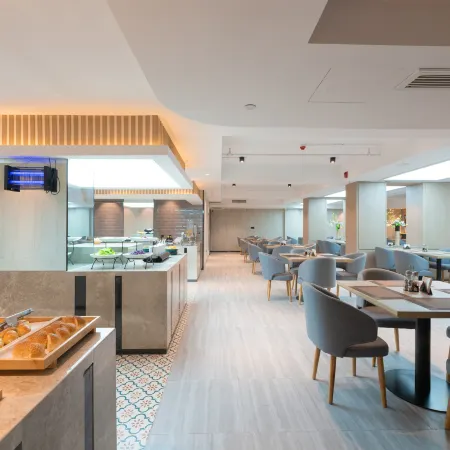 Yiwu Mankalan Hotel (International Trade City Xinguanghui Branch)