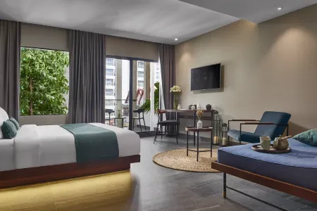 Baitong Hotel & Resort