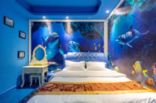 春天裡電競主題房（珠海華髮商都店）