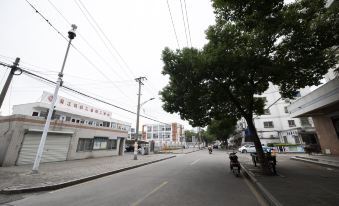 Wujiang Fangyuan Hotel