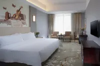 Vienna Hotel (Foshan Gaoming Avenue) Hotels near Alice in Wonderland Flower Sea