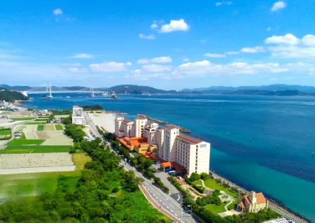 AoAwo Naruto Resort Отели рядом с достопримечательностью «Senjojiki Observatory»