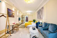 Guihai Select Theme Hotel (Guilin North Railway Station Evergrande Plaza)