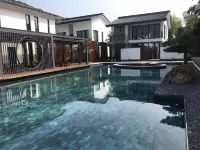 รีทรีตชางหยิน ชวนปู้ - สระว่ายน้ำแบบอินฟินิตี้