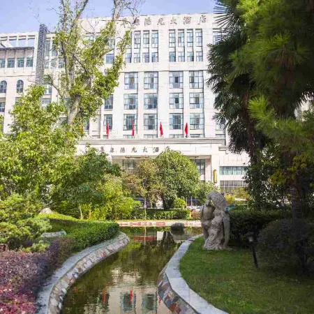 Fukang Sunshine Holiday Hotel