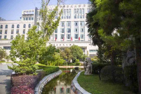 Fukang Sunshine Holiday Hotel Отели в г. Цзешоу