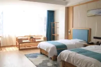 Rongfeng Fine Goods Hotel