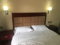 Fengzhu Hotel Hotels near Quangang Railway Station