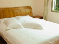 龙海据点主题公寓 - 标准大床房