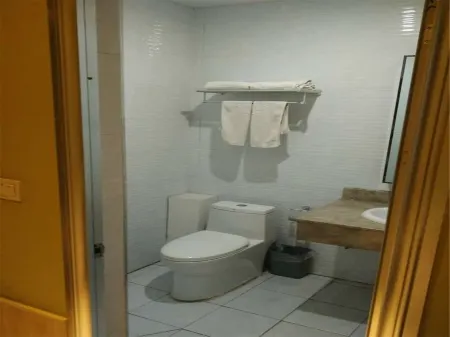 Yicheng Simei'er Spa Assembly Hall Отели в г. Ичен