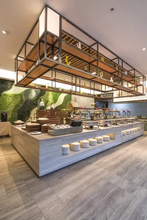 Putian Golden Bay Hotel (Wanda Plaza Branch) Отели в г. Путянь