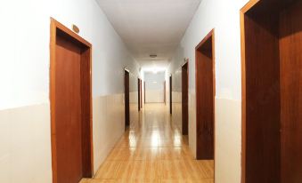 Yincheng Hotel - Housity