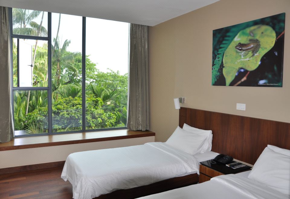 실로소 비치 리조트의 아늑한 객실 내부